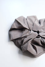 Load image into Gallery viewer, OVERSIZED SILK SCRUNCHIE / OYSTER