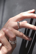 Load image into Gallery viewer, PEARL RING ONE / POLISHED SILVER