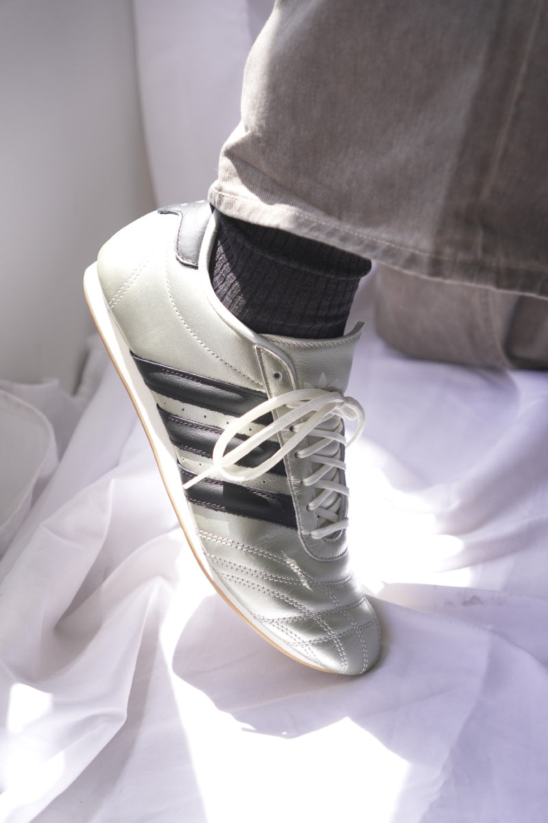 TAEKWONDO LACE W / GOLD/CORE BLACK/OFF WHITE [神戸店]