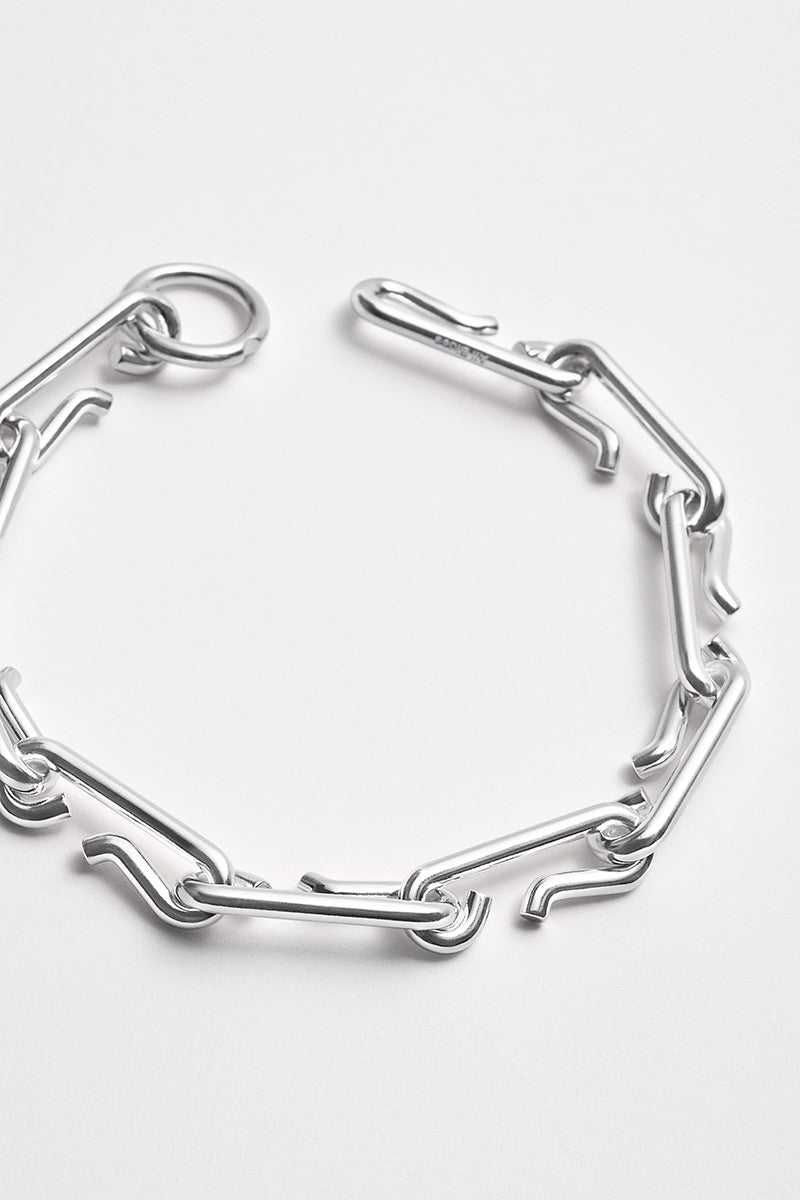 HOOK BRACELET / 925 STERLING SILVER [4月入荷予定]