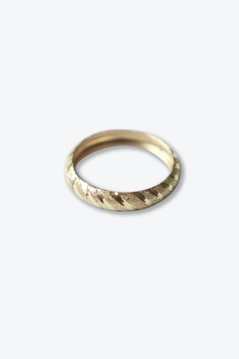 MADE IN PERU 10K GOLD RING 0.82G / GOLD