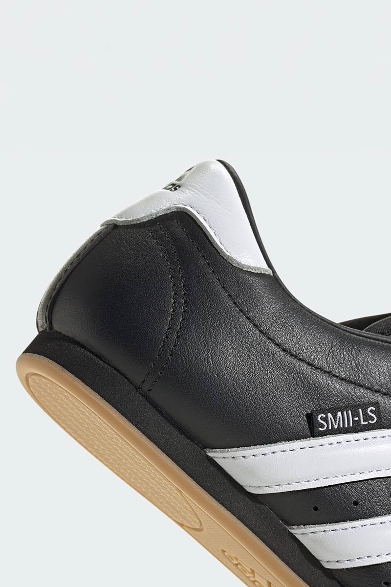 TAEKWONDO W / CORE BLACK/CLOUD WHITE/GUM [神戸店]