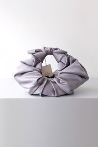 KIKU CROISSANT BAG / SMOKE SILVER