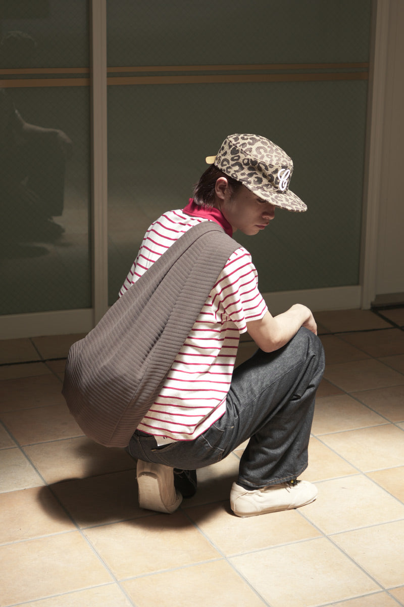 PLEATED ADJUSTABLE MULTI-FUNCTION HOBO BAG / COFFEE BROWN