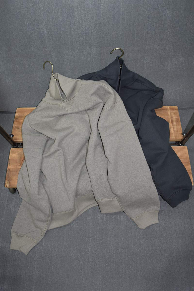 ULTIMATE HEAVY COTTON HIGH-NECK PULLOVER / JUTE BEIGE