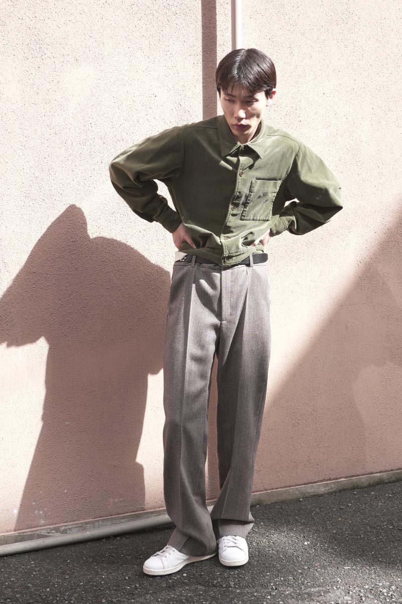 VELVETEEN FADE DYED SHORT SHIRT / LIGHT KHAKI