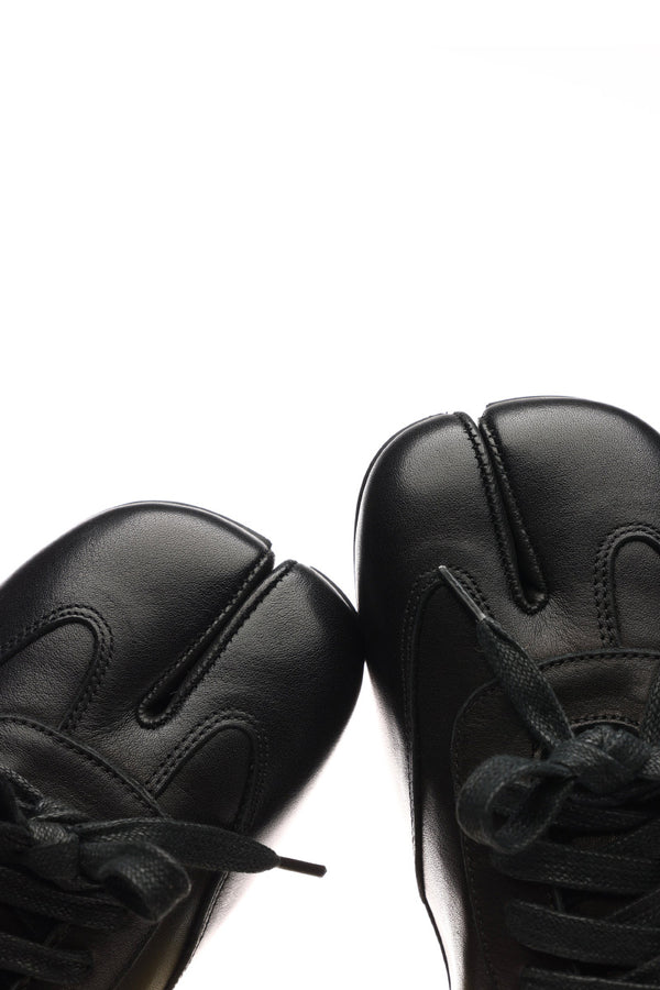 THIN-SOLE TABI SNEAKERS / WAXED TOP-GRAIN SOFT COWHIDE