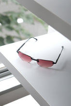 Load image into Gallery viewer, OVAL RIMLESS SUNGLASSES / RED