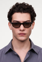画像をギャラリービューアに読み込む, NOVIS SUNGLASSES / TORTOISE