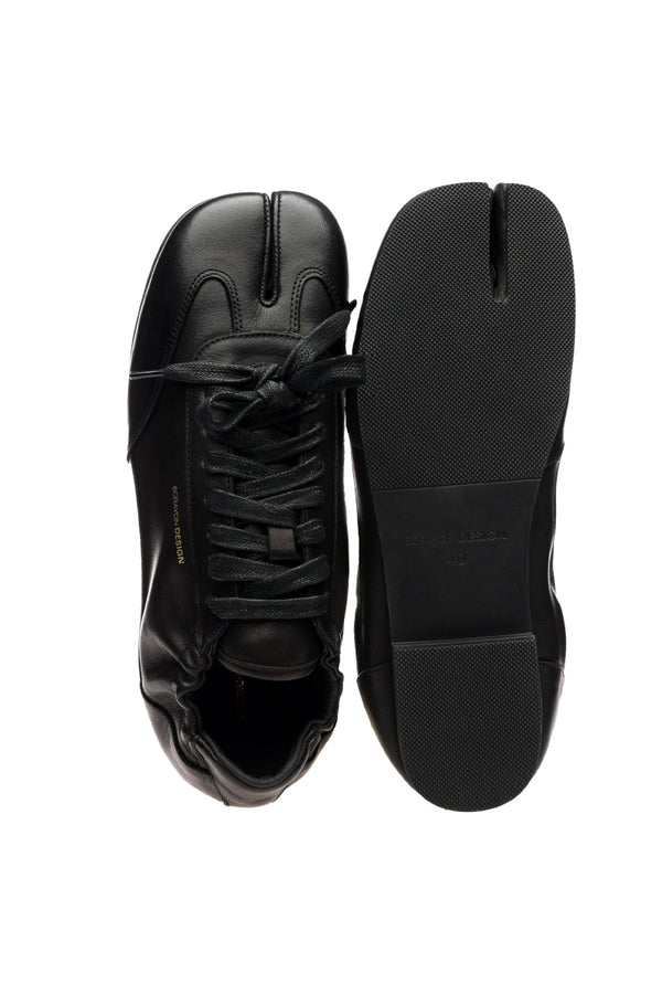 THIN-SOLE TABI SNEAKERS / WAXED TOP-GRAIN SOFT COWHIDE [26SS入荷予定]