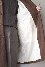 Load image into Gallery viewer, BIG BLOBBY COAT-KASPER / FUDGE