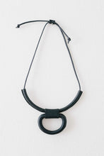 Load image into Gallery viewer, UNION NECKLACE / BLACK