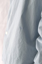 画像をギャラリービューアに読み込む, BEYOND SHIRT / POWDER BLUE LIQUID POPLIN