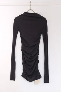 SHEER FRIES SIDE TUCK TOP / CHARCOAL