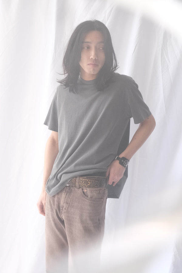 BOX T-SHIRT / WORN GRAPHITE LEGACY JERSEY