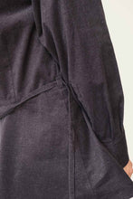 画像をギャラリービューアに読み込む, SHAWL COLLAR SHIRT ITH PEPLUM / NAVY GLITTER