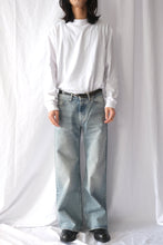 Load image into Gallery viewer, SHAKE JENAS / LIGHT BLUE CREASE