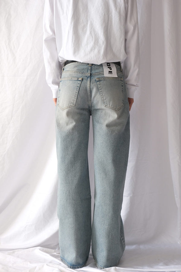 SHAKE JENAS / LIGHT BLUE CREASE