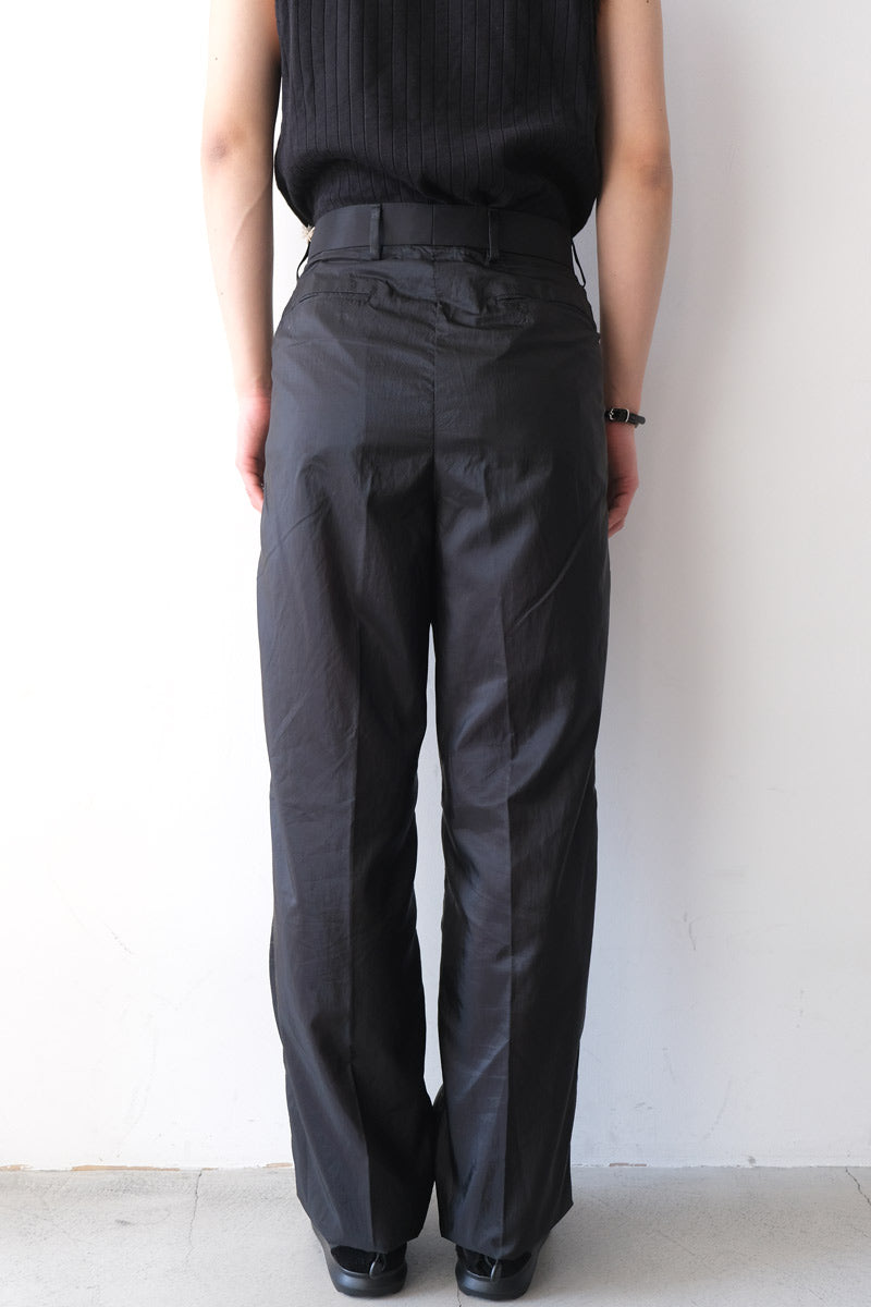 POLY MESH CARGO SHORTS / BLACK × GREEN 