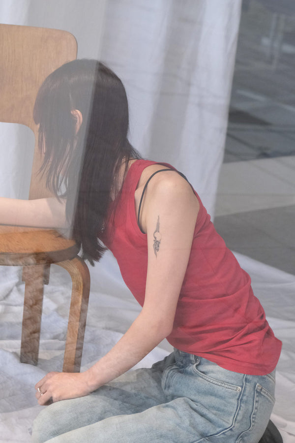 HIGH TWIST JERSEY DISTORTED TANK / RED