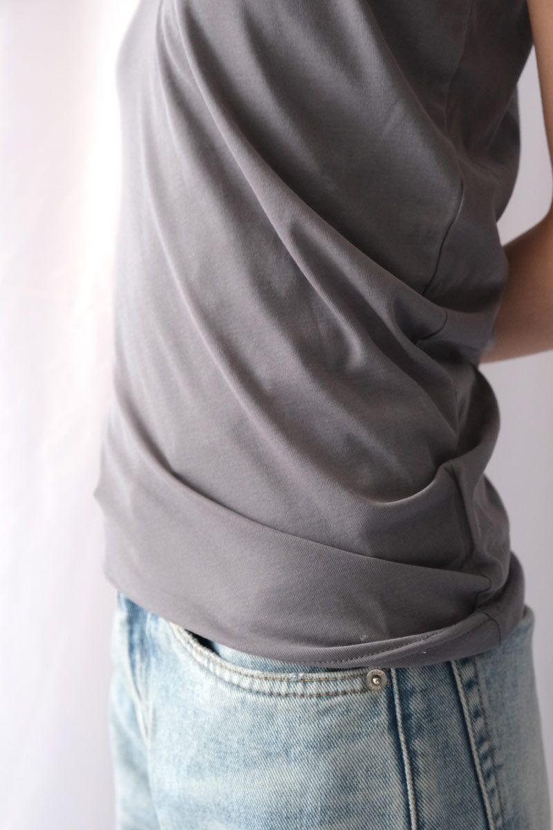 HIGH TWIST JERSEY DISTORTED TANK / GRAY
