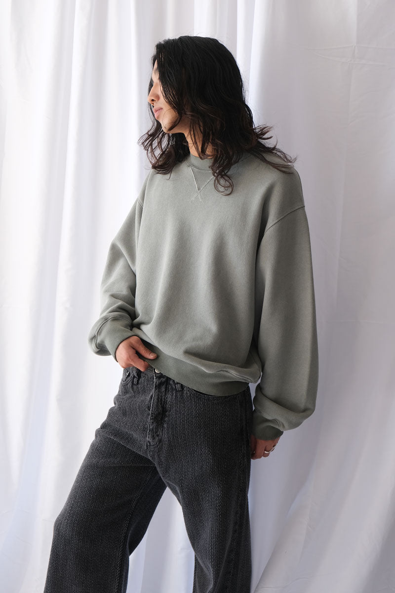 BUBBLE CREWNECK / GREEN FADE [20%OFF]