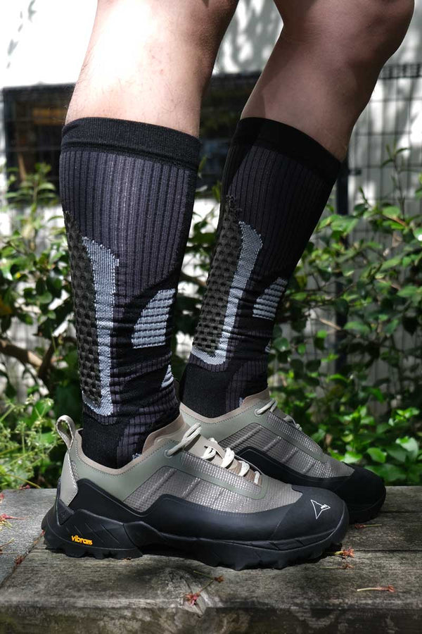 BONES LONG SOCKS / DARK GREY