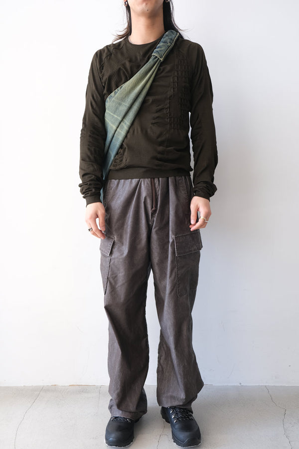 3D KNIT LONG SLEEVE / DARK BROWN BLACK