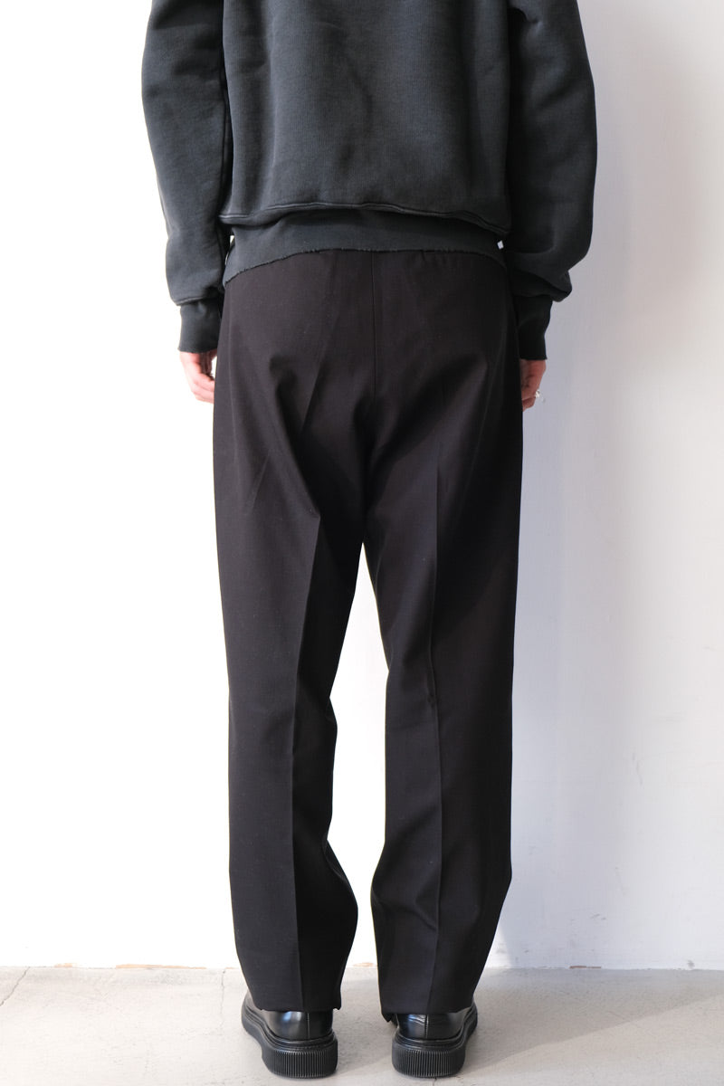 POLY MESH CARGO SHORTS / BLACK × GREEN 