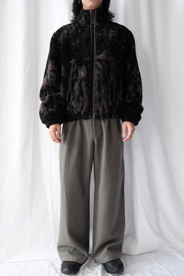 EWE FURRY JACKET / FUZZY DARK BROWN
