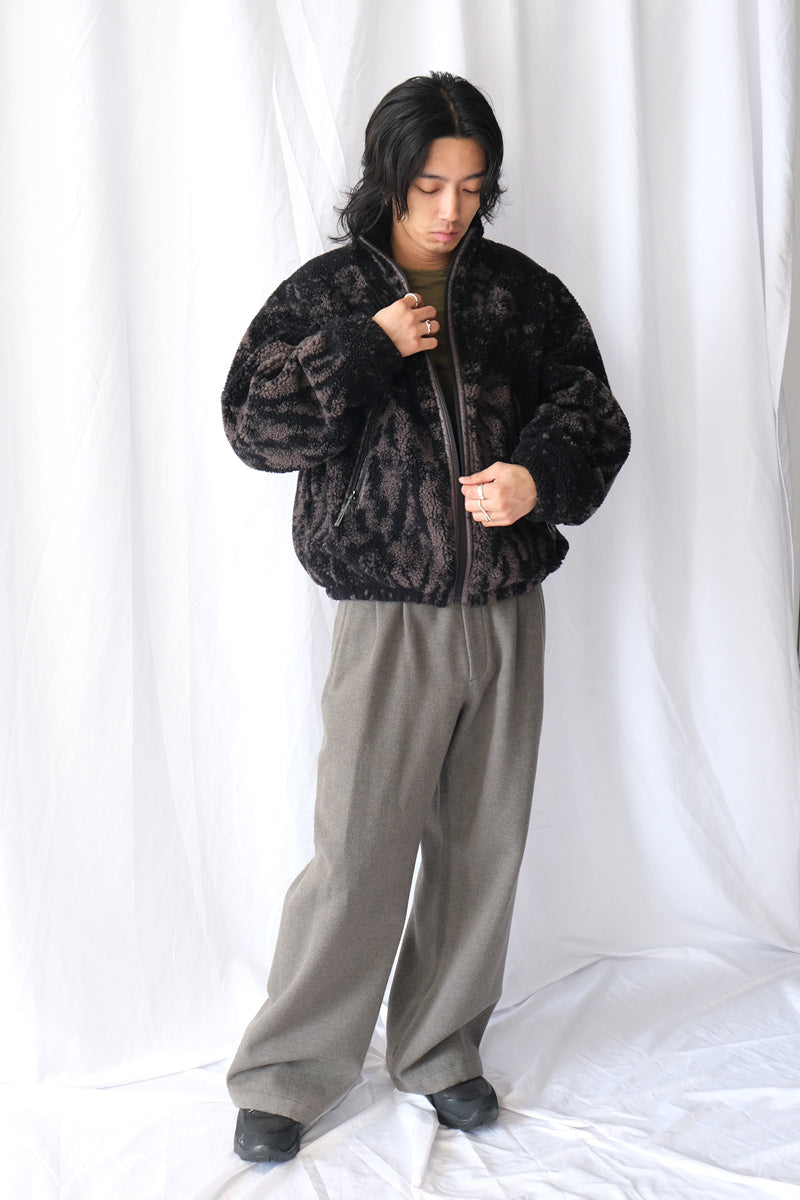 EWE FURRY JACKET / FUZZY DARK BROWN
