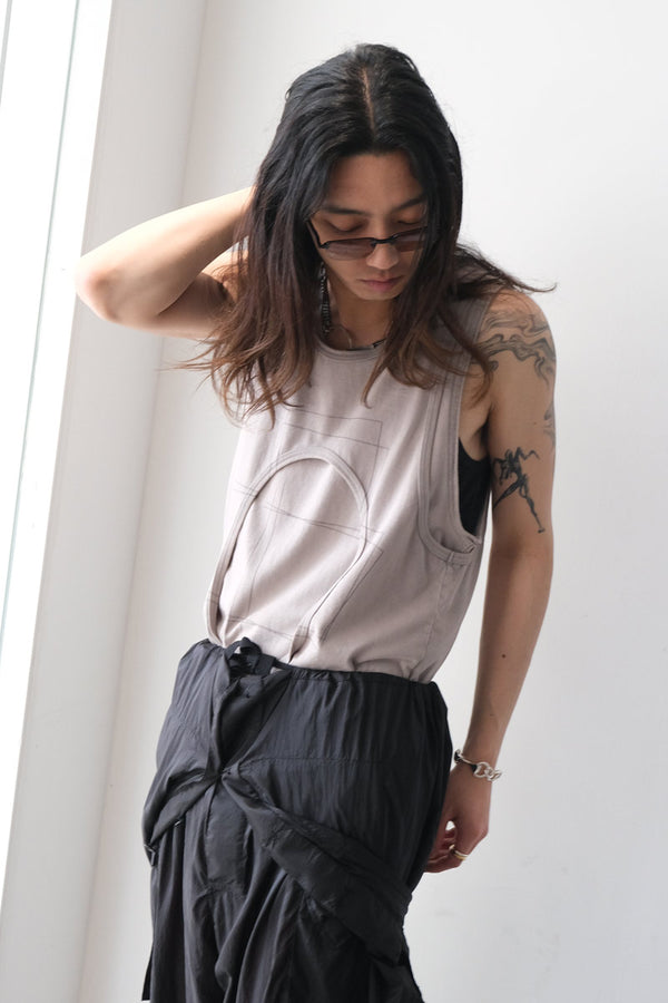 CIRCLE CUTTING FADE LAYERED TANKTOP .13 / SAND GREGE