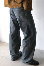 Load image into Gallery viewer, CRISS JEANS / MID BLUE HERRINGBONE