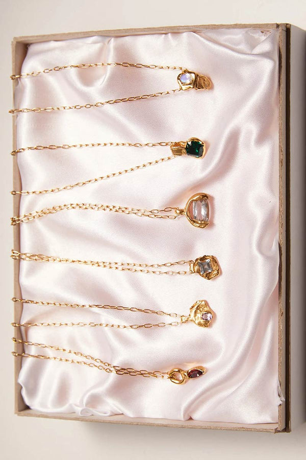 JUNIO NECKLACE / 18K GOLD PLATED BRASS/RAINBOW MOONSTONE