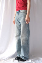 画像をギャラリービューアに読み込む, SHAKE JEANS / LIGHT BLUE CREASE