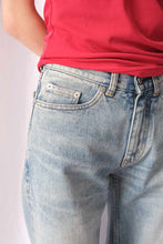 画像をギャラリービューアに読み込む, SHAKE JEANS / LIGHT BLUE CREASE