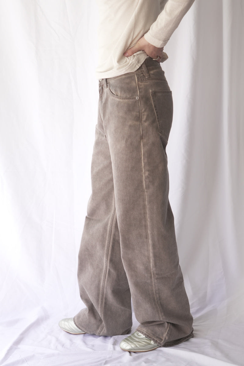 SHAKE JEANS / BROWN COLD DYE