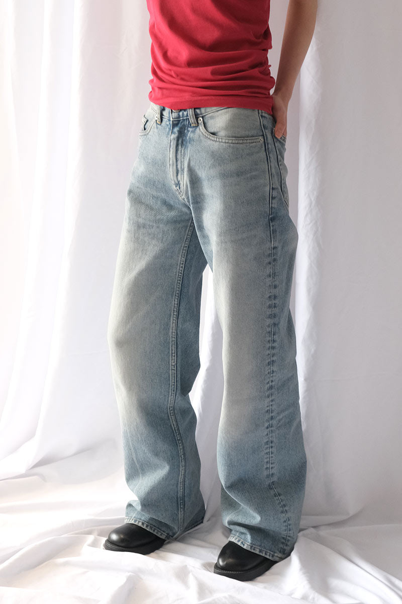 SHAKE JEANS / LIGHT BLUE CREASE