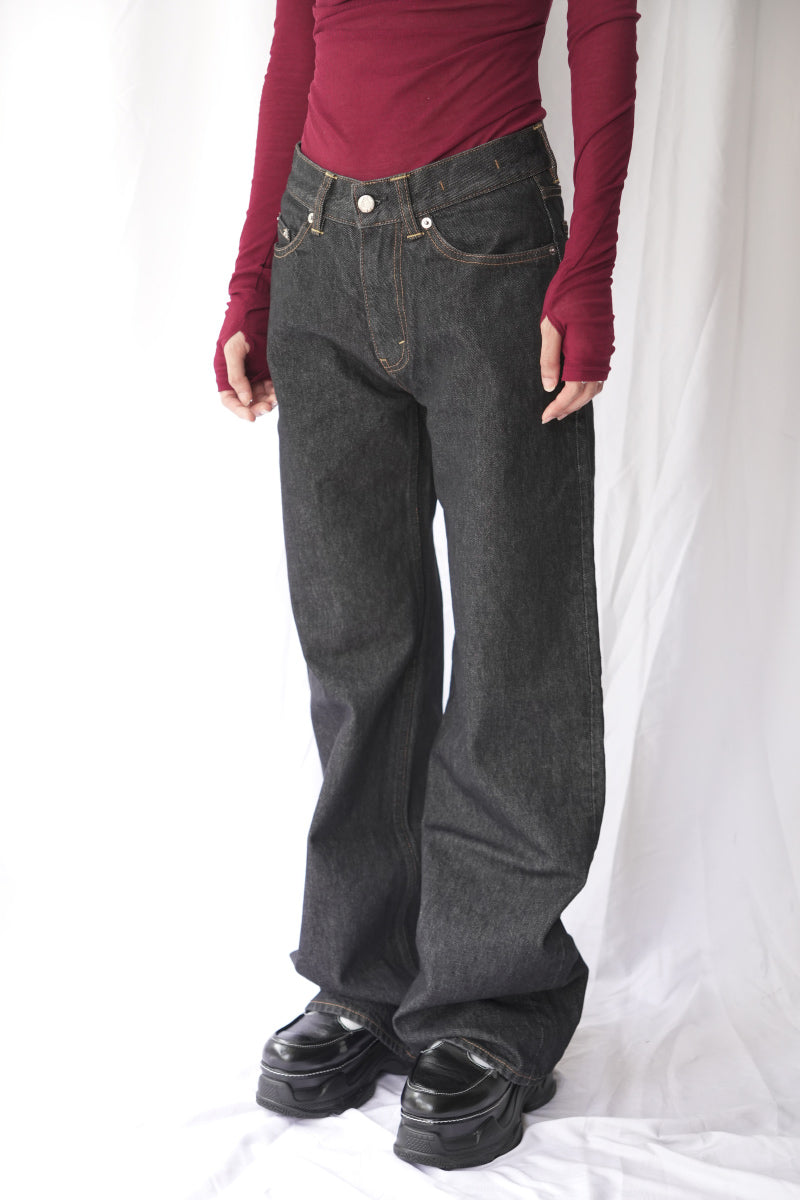SHAKE JEANS / RINSED BLACK