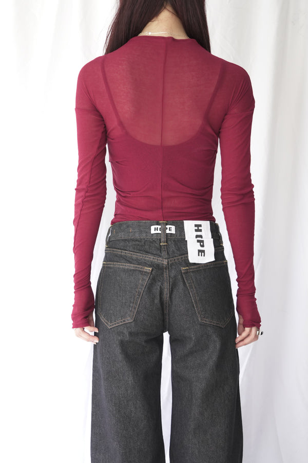 SHEER FRAISE SIDE TUCK TOP / WINE