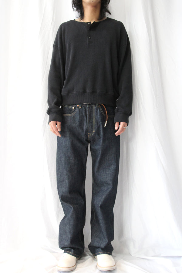 BALLOON SWEATSHIRT / BLACK RIB [Scheduled for Autumn/Winter 2026 arrival]