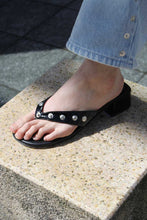 Load image into Gallery viewer, SNAPS Ⅱ SANDALS / BLACK