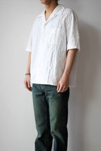 画像をギャラリービューアに読み込む, HEUSEN SHIRT SHORTSLEEVE / WHITE FLOWER EMBROIDERY