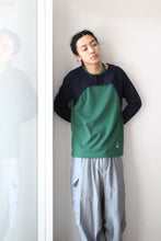 Load image into Gallery viewer, HOLTER NECK LONG SLEEVE T-SHIRT / NAVY-GREEN [金沢店]