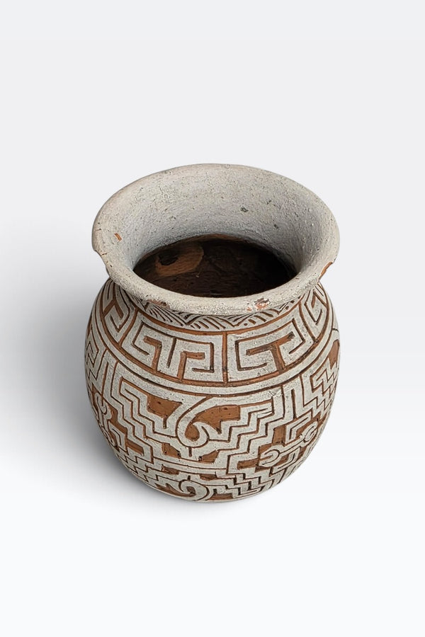SMALL SERAMIC VASE FOR DISPLAY