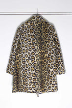 Load image into Gallery viewer, DAVIS | MADE IN USA 80&#39;S LEOPARD FUR JACKET [USED]