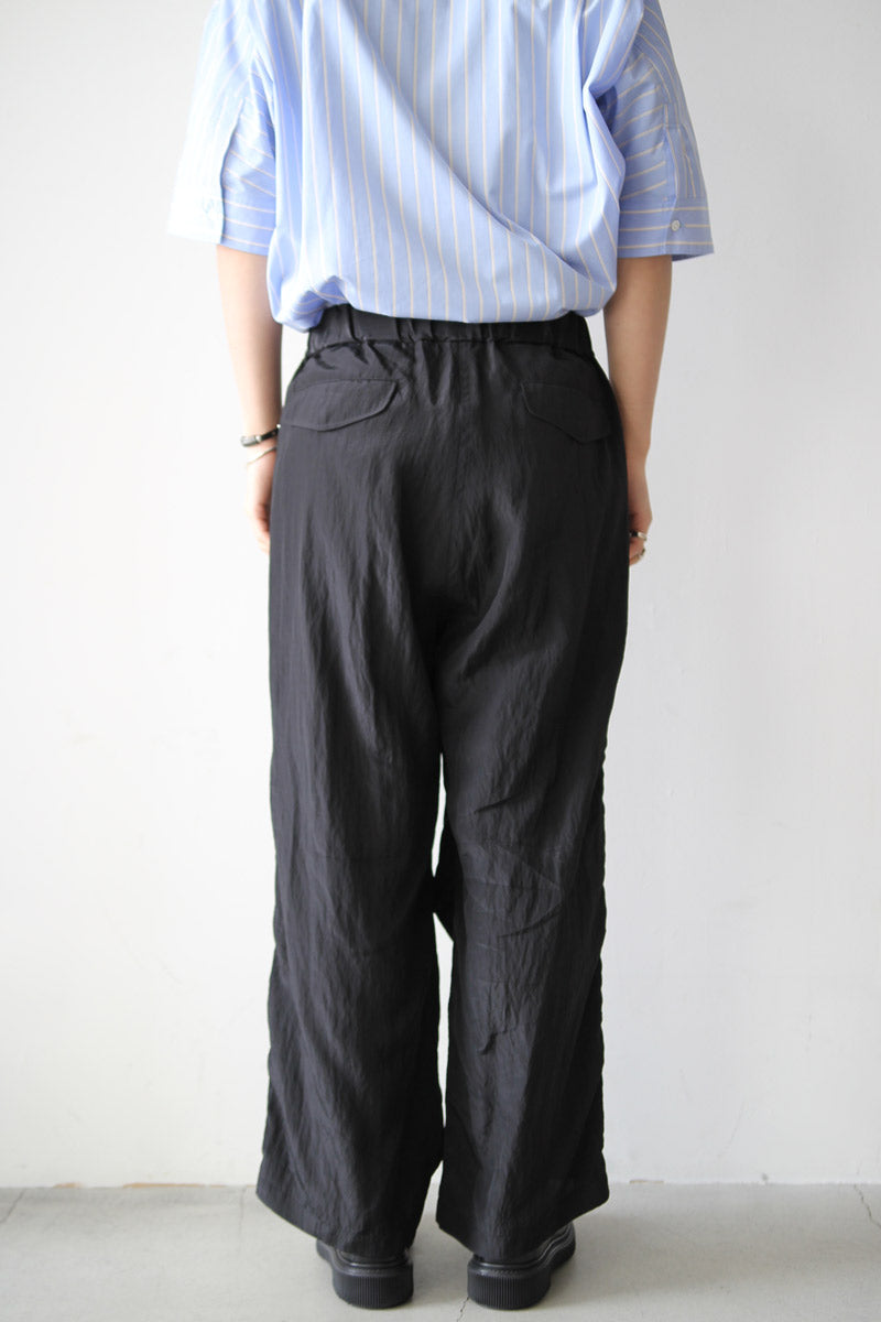 VISCOSE WASHER PARACHUTE ZIP PANTS / BLACK [20%OFF]