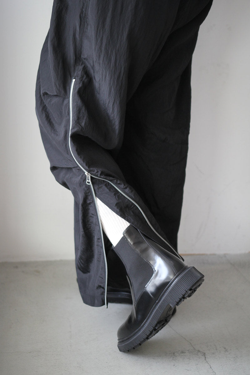 VISCOSE WASHER PARACHUTE ZIP PANTS / BLACK [20%OFF]