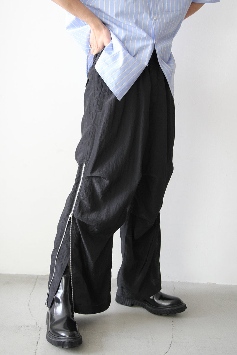 VISCOSE WASHER PARACHUTE ZIP PANTS / BLACK [20%OFF]
