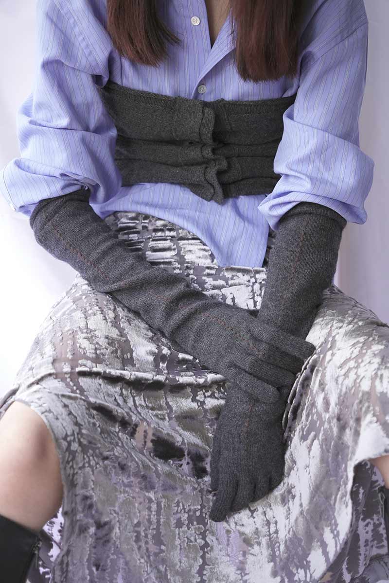 LONG STITCH GLOVES / CHARCOAL [20%OFF]